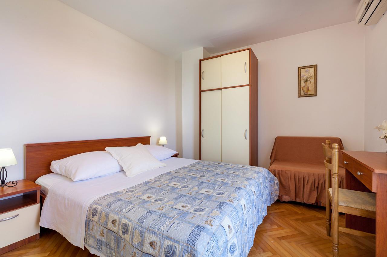 Rooms Marinac Podstrana Eksteriør billede